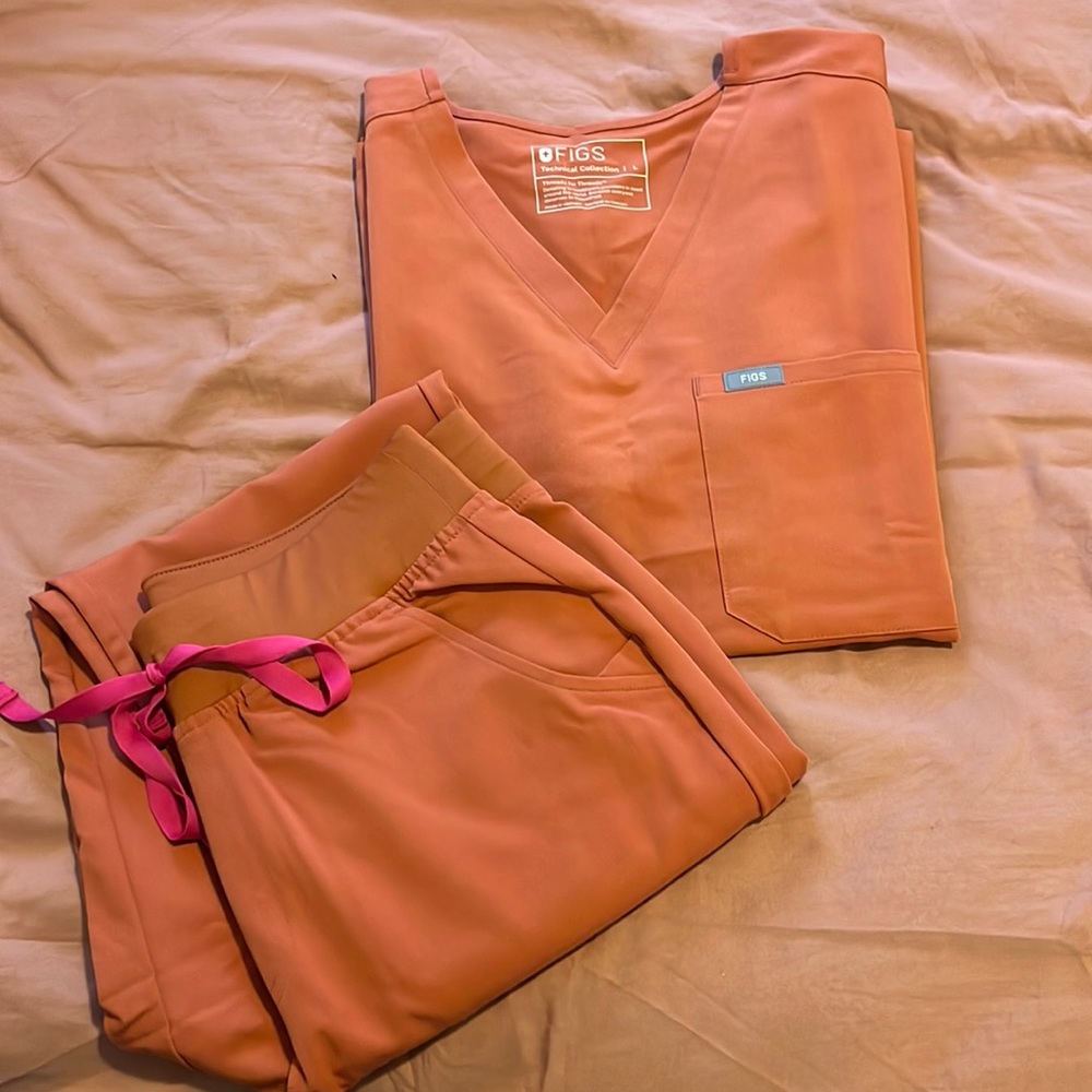 FIGS Terracotta Catarina and Zamora scrub pant